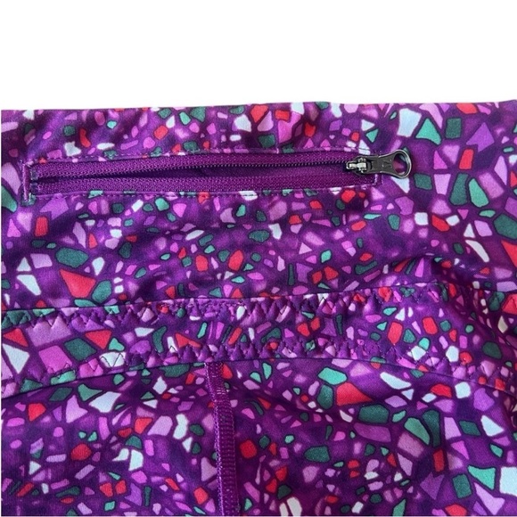 Lululemon Real Quick Crop Paradise Camo Royal Plum Size 4 - Picture 5 of 11